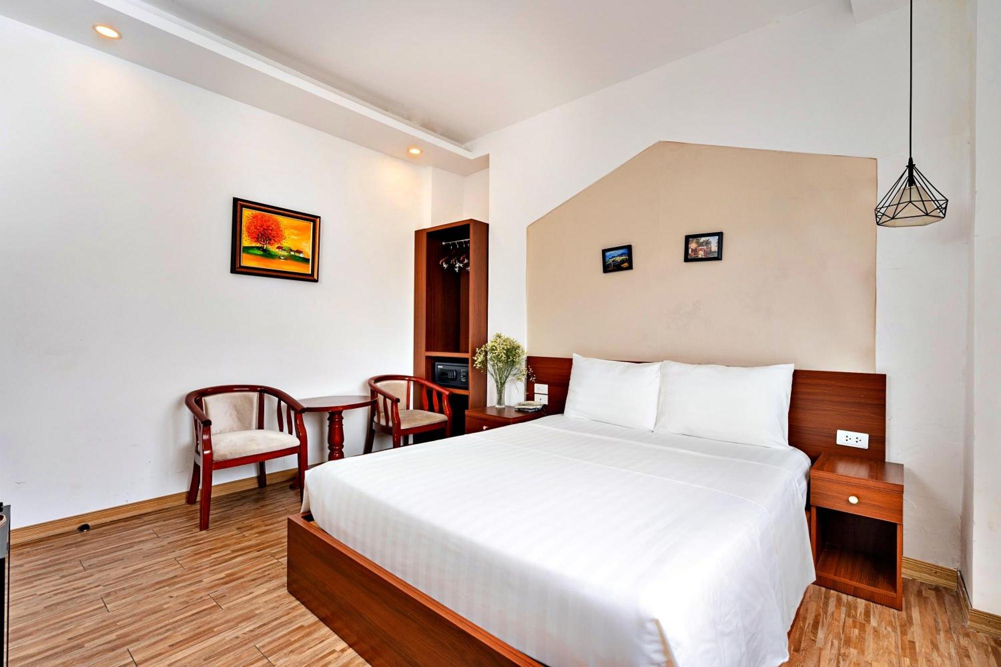 Serene Hotel Hanoi Buitenkant foto