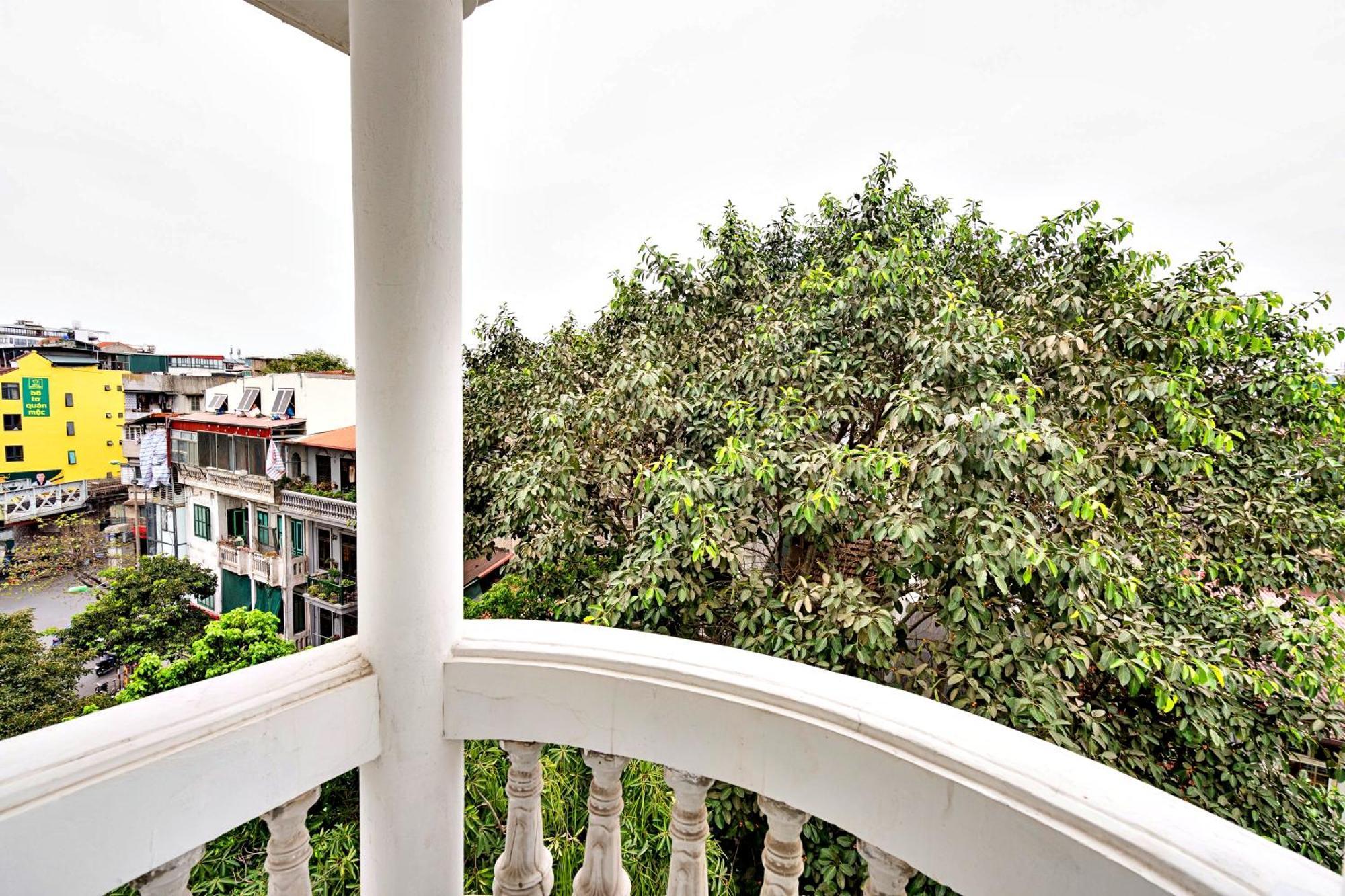 Serene Hotel Hanoi Buitenkant foto
